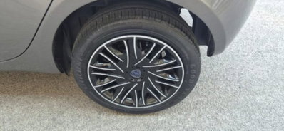 Lancia Ypsilon 1.0 FireFly 5 porte S&S Hybrid Gold Plus (19)