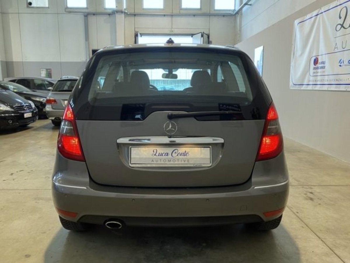 Mercedes-Benz Classe A 180 CDI Coupé Avantgarde (5)