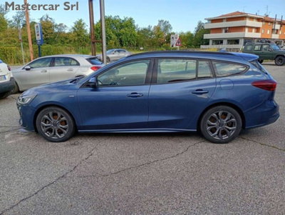 Ford Focus Station Wagon 1.0 EcoBoost Hybrid 125CV Powershift SW ST-Line Design (3)