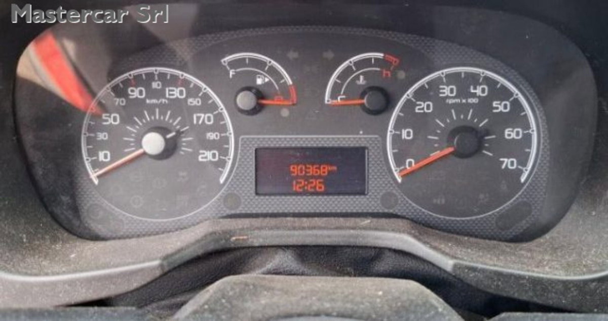 Fiat Fiorino 1.3 MJT 95CV Furgone (6)