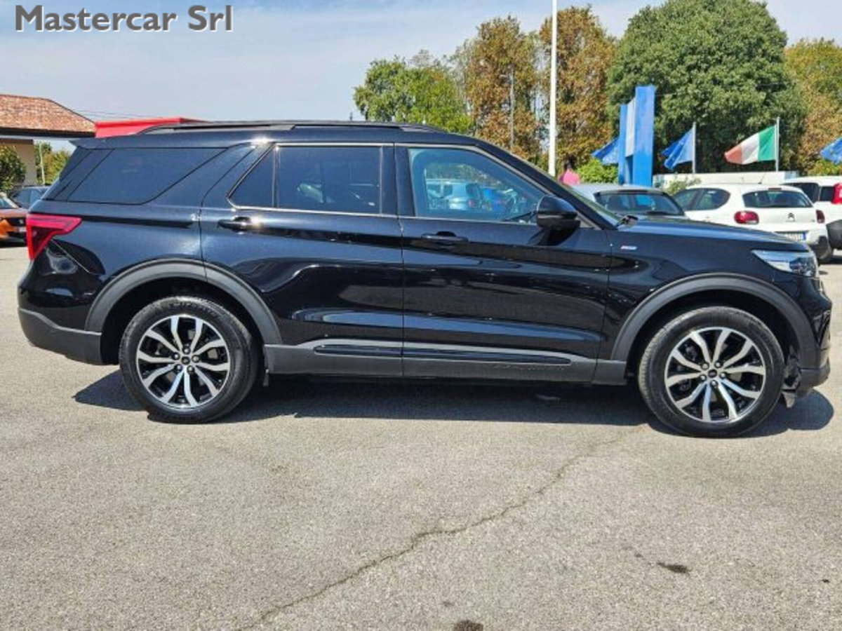 Ford Explorer 3.0 PHEV 457 CV A10 AWD ST-Line (7)