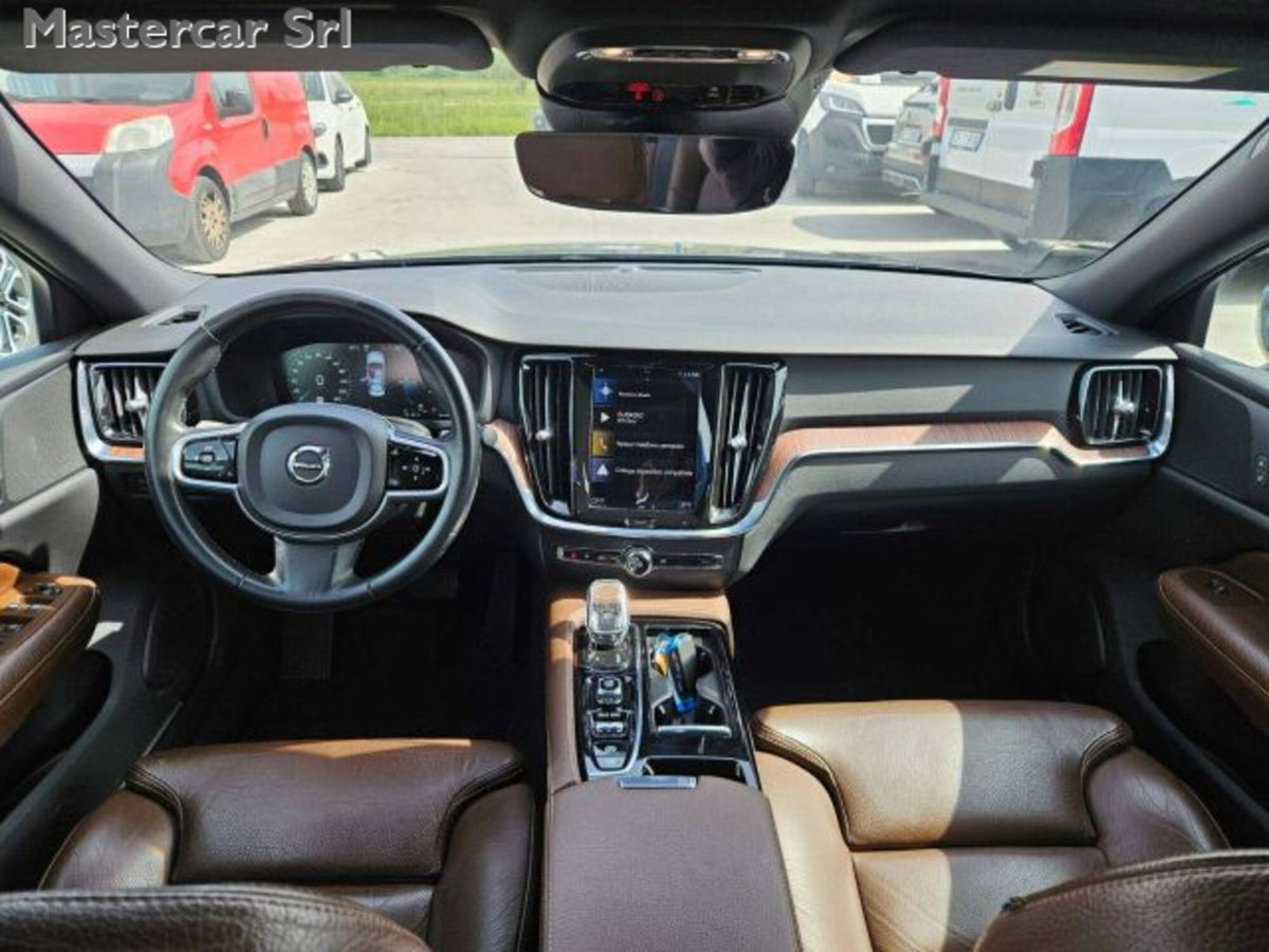 Volvo S60 T8 Recharge AWD Plug-in Hybrid Inscription (10)