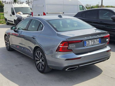 Volvo S60 T8 Recharge AWD Plug-in Hybrid Inscription (4)
