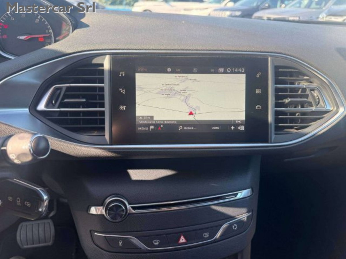 Peugeot 308 SW 1.5 bluehdi Business s&s 130cv eat8 (9)