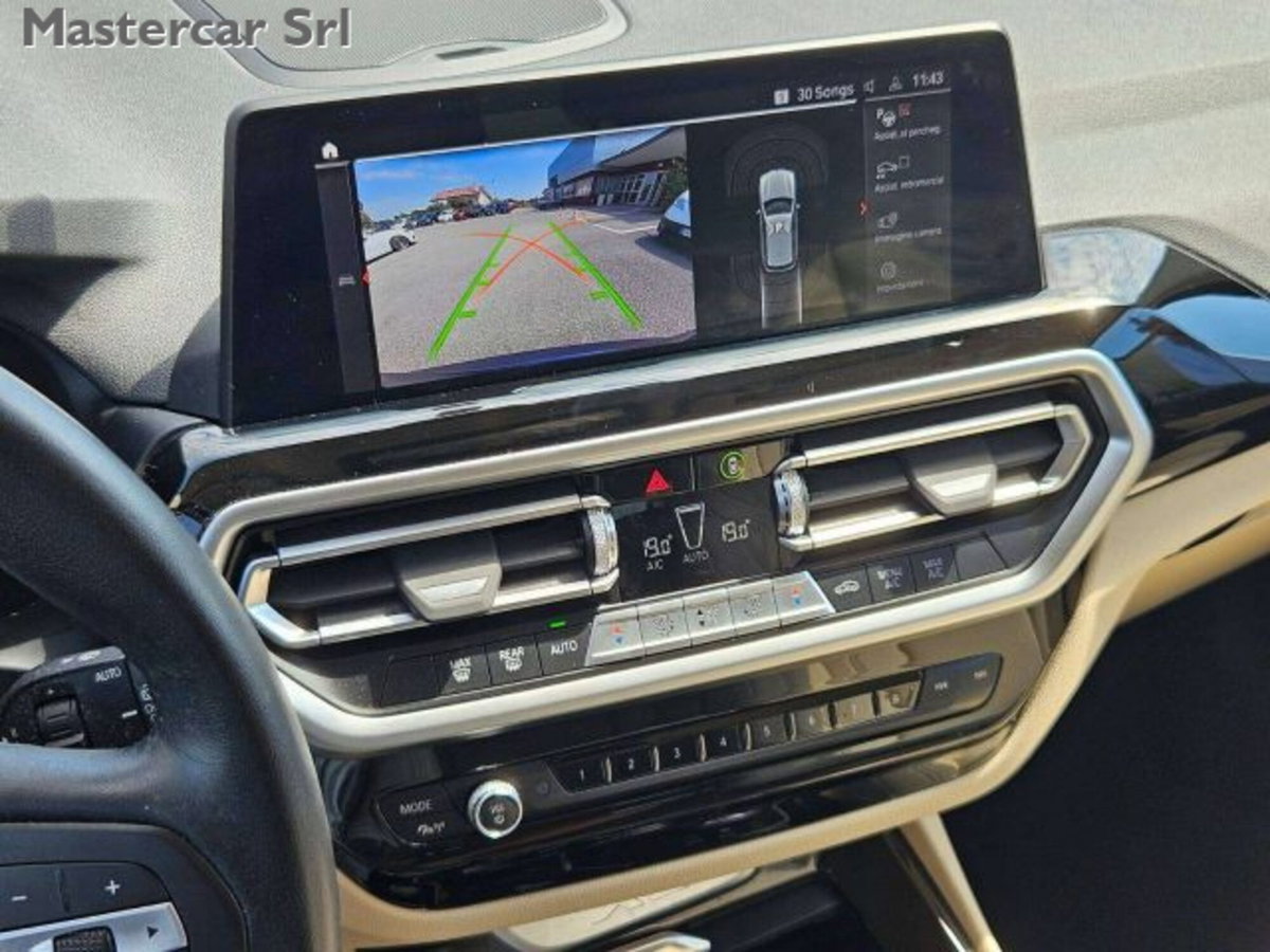 BMW X3 xdrive20d mhev 48V auto (14)
