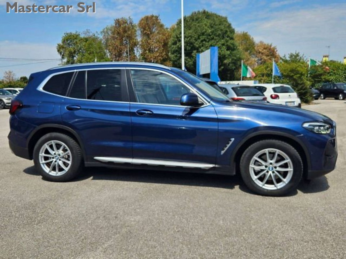 BMW X3 xdrive20d mhev 48V auto (7)