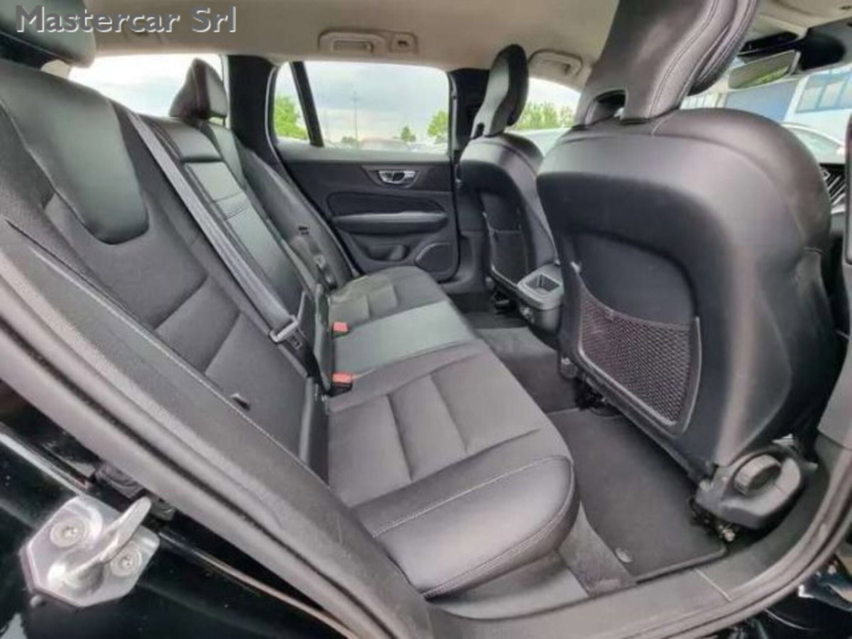 Volvo V60 Cross Country D4 (12)