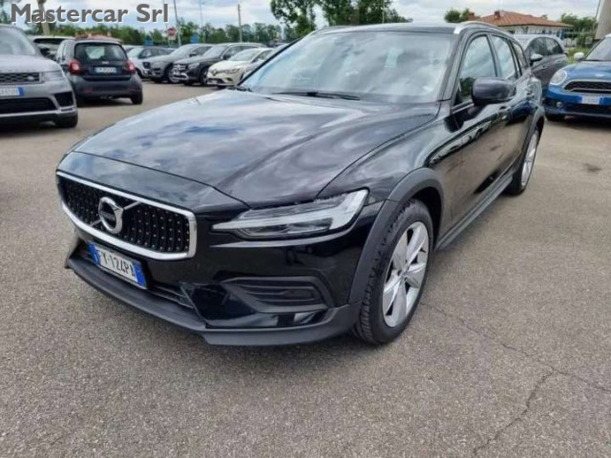 Volvo V60 Cross Country D4 (2)