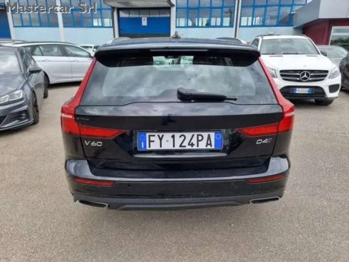 Volvo V60 Cross Country D4 (4)