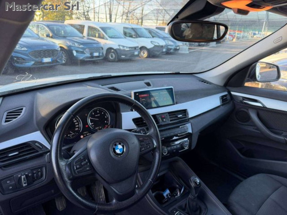 BMW X1 sDrive16d Business Advantage (13)