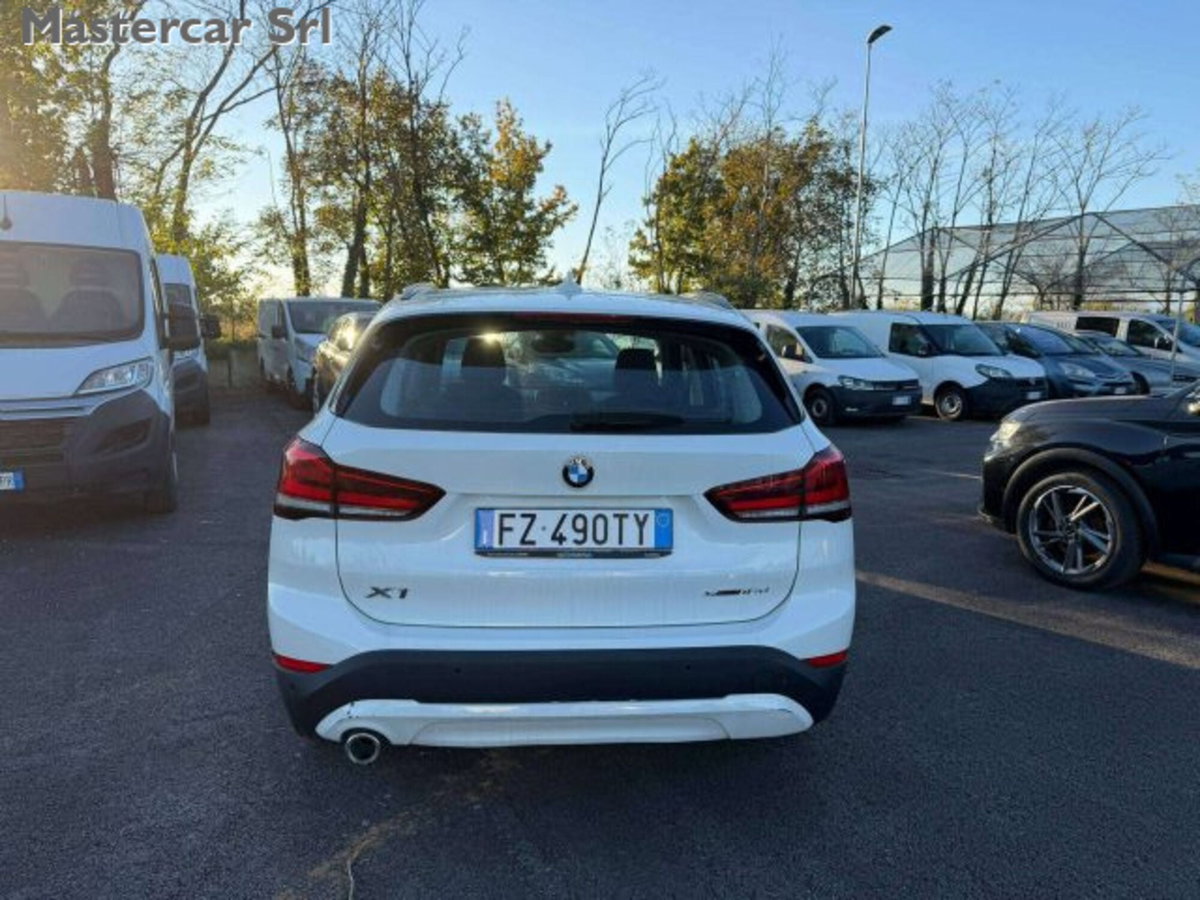 BMW X1 sDrive16d Business Advantage (5)