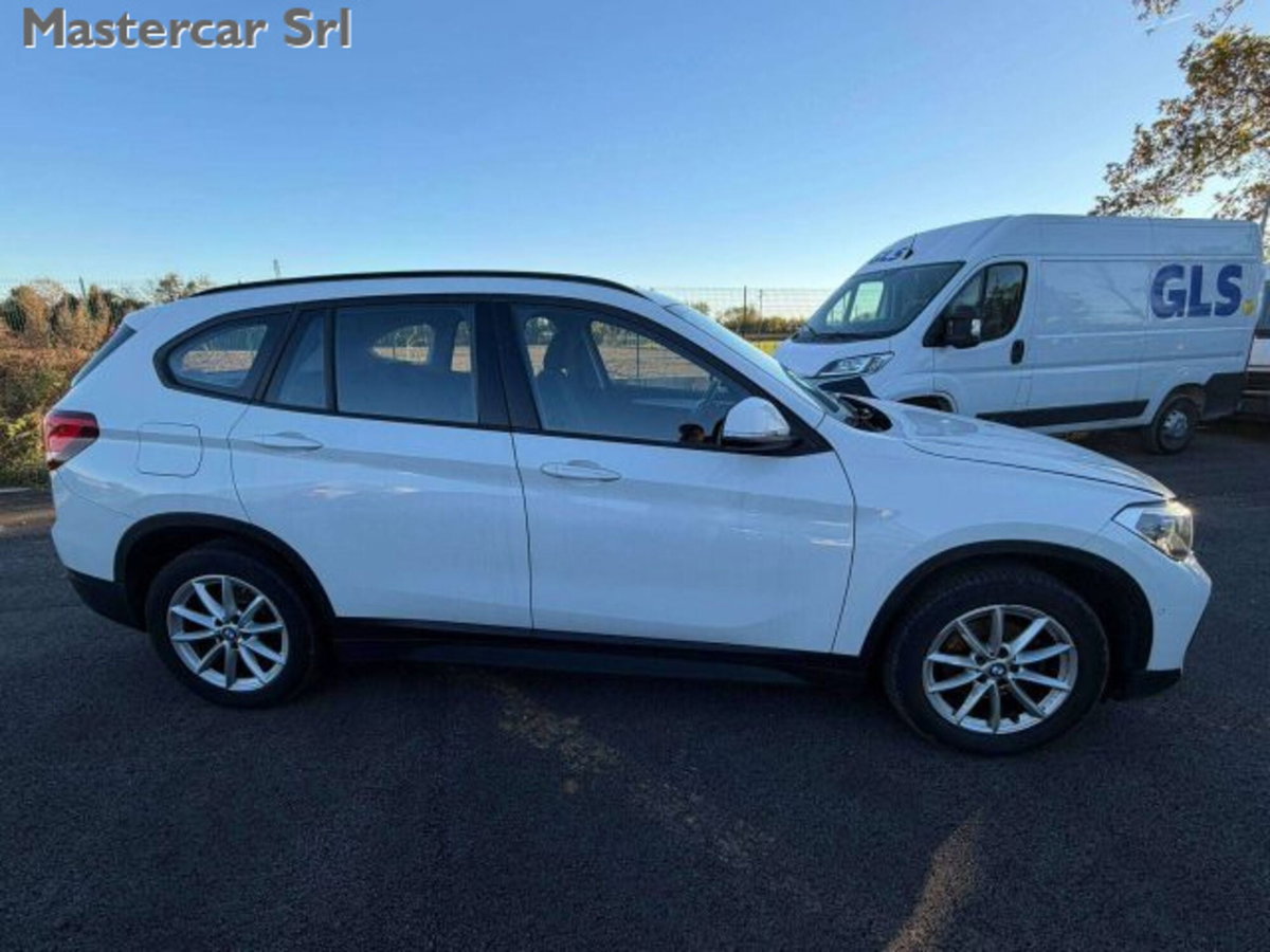 BMW X1 sDrive16d Business Advantage (7)