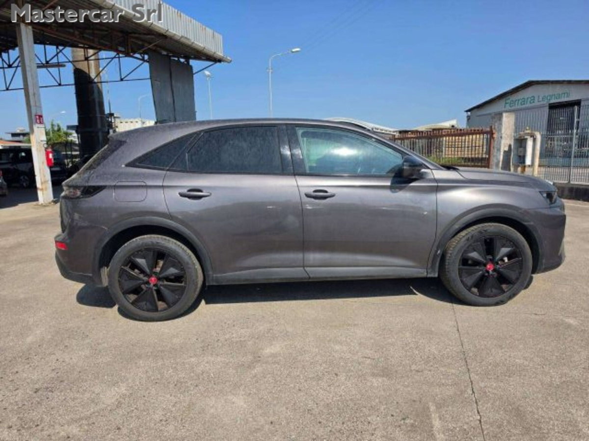 Ds DS 7 1.5 bluehdi Performance Line 130cv auto (7)