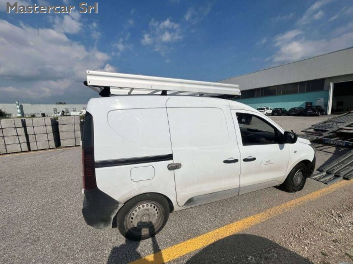 Renault Express van 1.5 Blue dci 95cv (5)