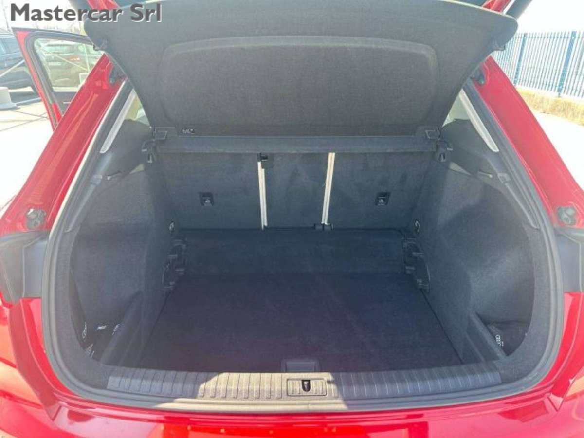 Audi Q3 40 2.0 tfsi Business quattro s-tronic (14)
