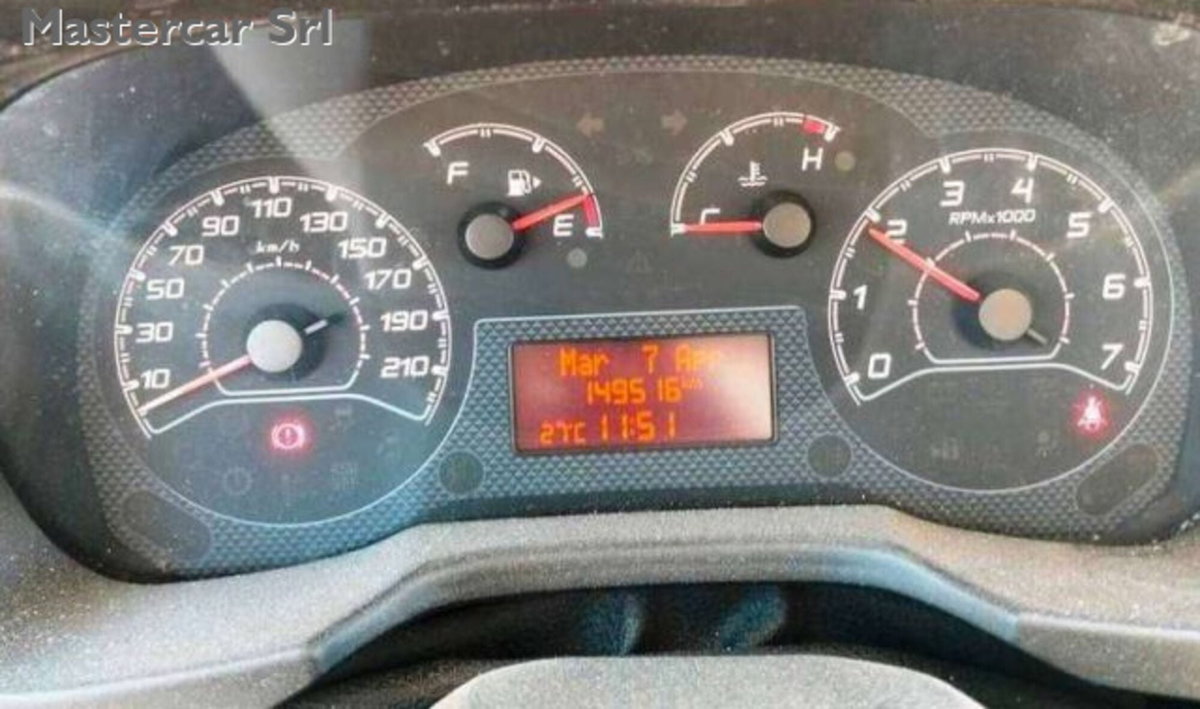 Fiat Fiorino 1.3 MJT 95CV Furgone (8)