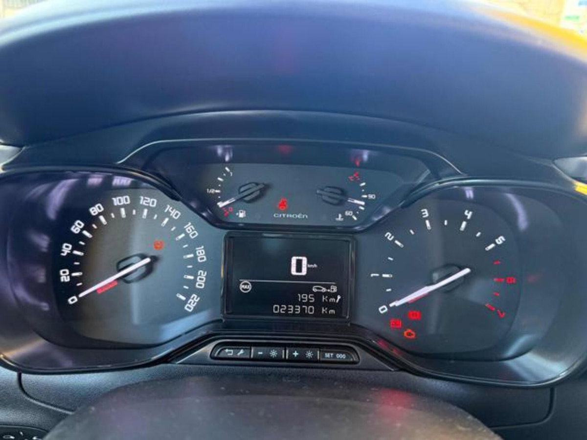 Citroen C3 Aircross 1.2 puretech Max s&s 110cv (14)
