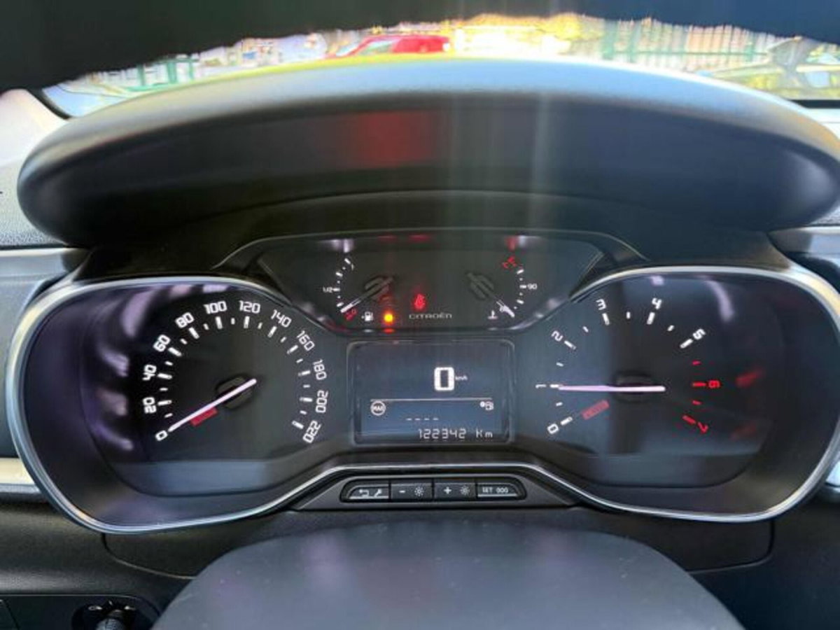 Citroen C3 PureTech 82 Shine (11)