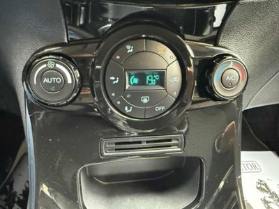 Ford Fiesta 1.4 5p. Bz.- GPL Titanium (14)