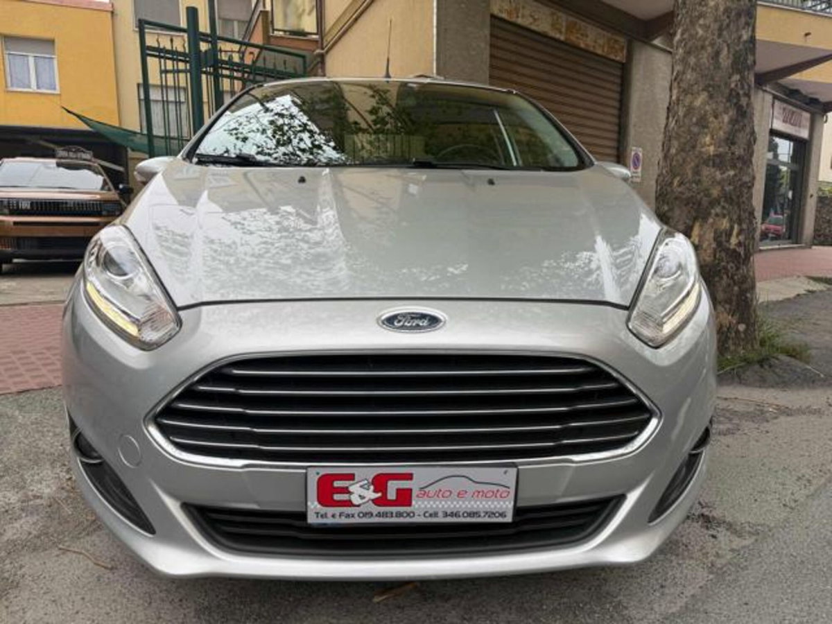 Ford Fiesta 1.4 5p. Bz.- GPL Titanium (2)