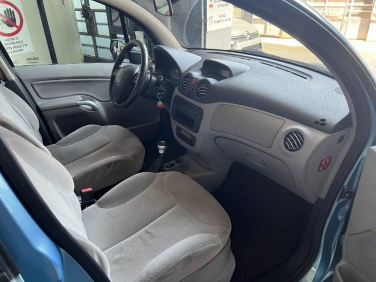 Citroen C3 1.6 HDi 90CV Exclusive (13)