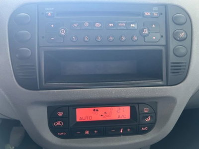 Citroen C3 1.6 HDi 90CV Exclusive (16)