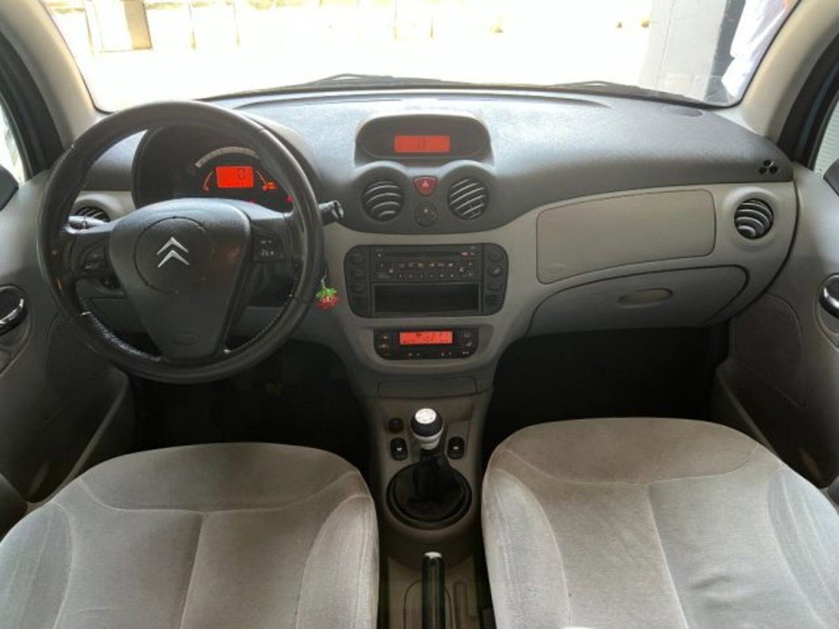 Citroen C3 1.6 HDi 90CV Exclusive (18)