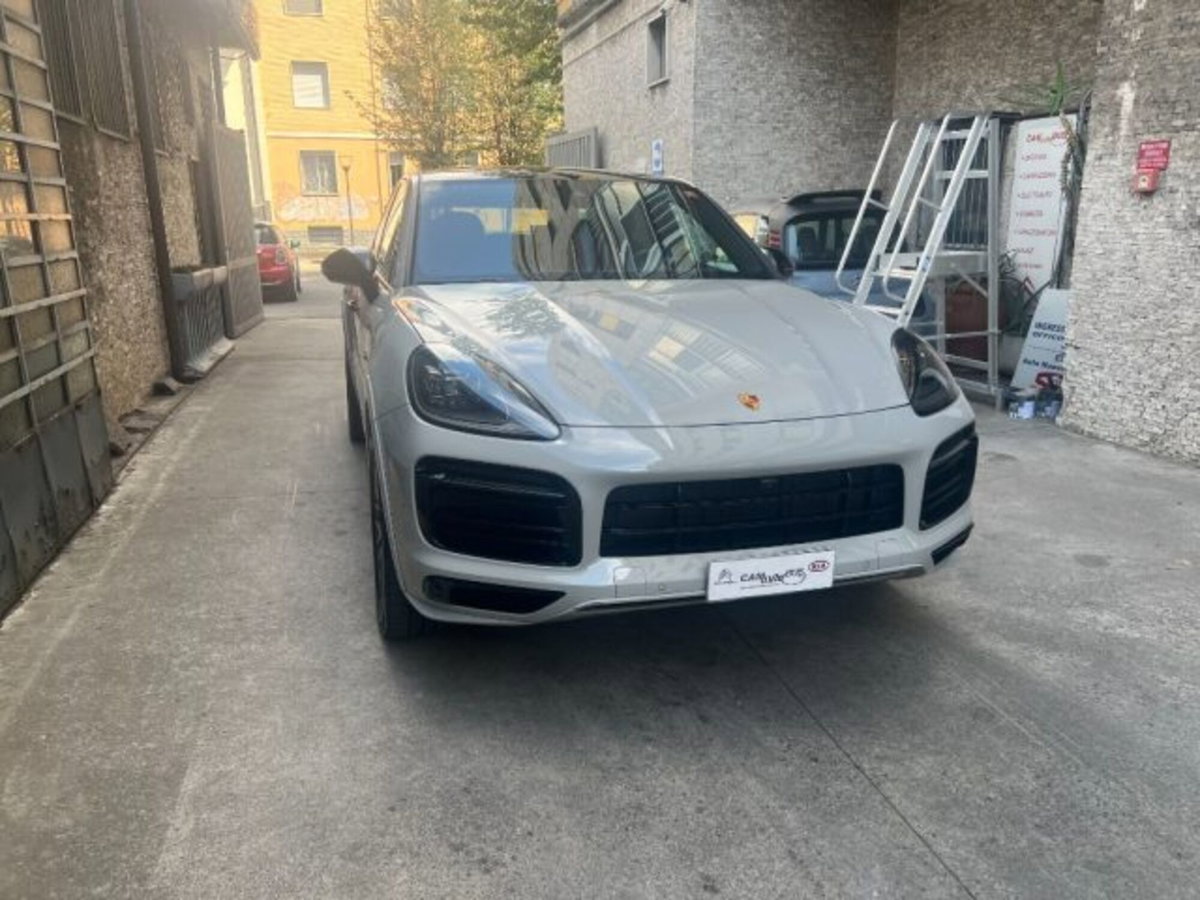 Porsche Cayenne Coupé 3.0 V6 Platinum Edition (4)