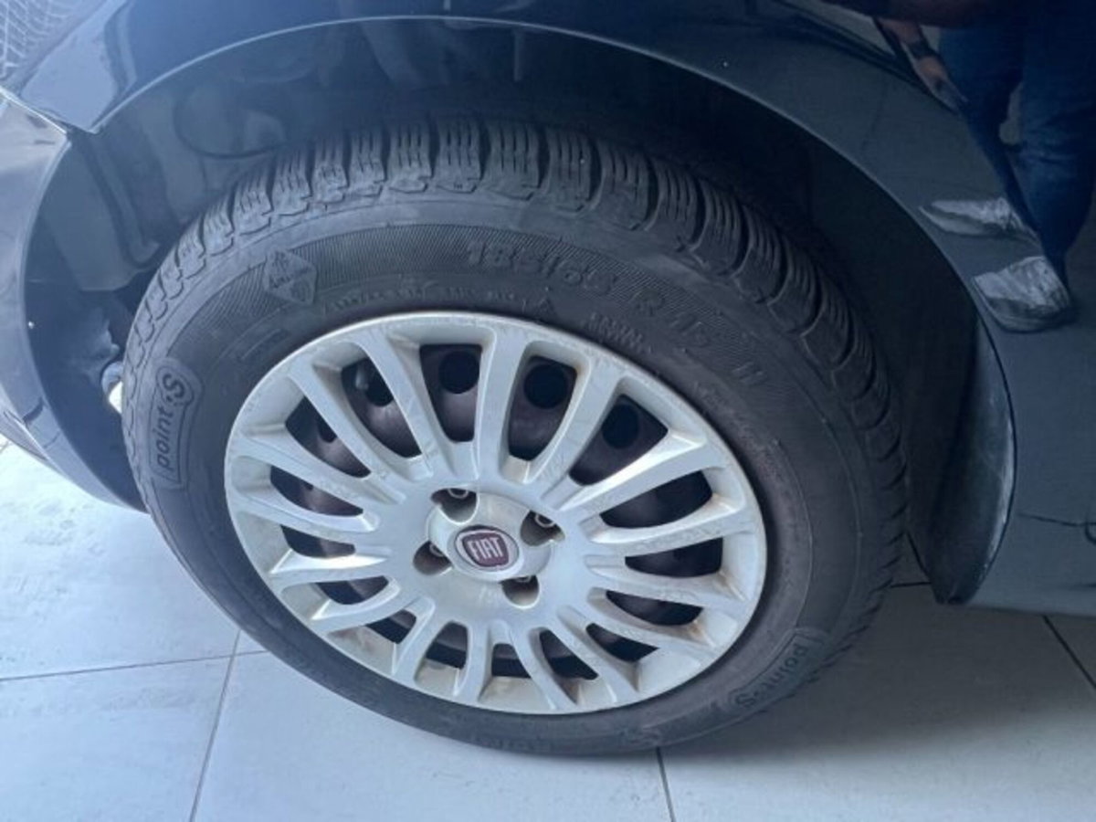Fiat Punto 1.4 8V 5 porte Easypower Easy (17)