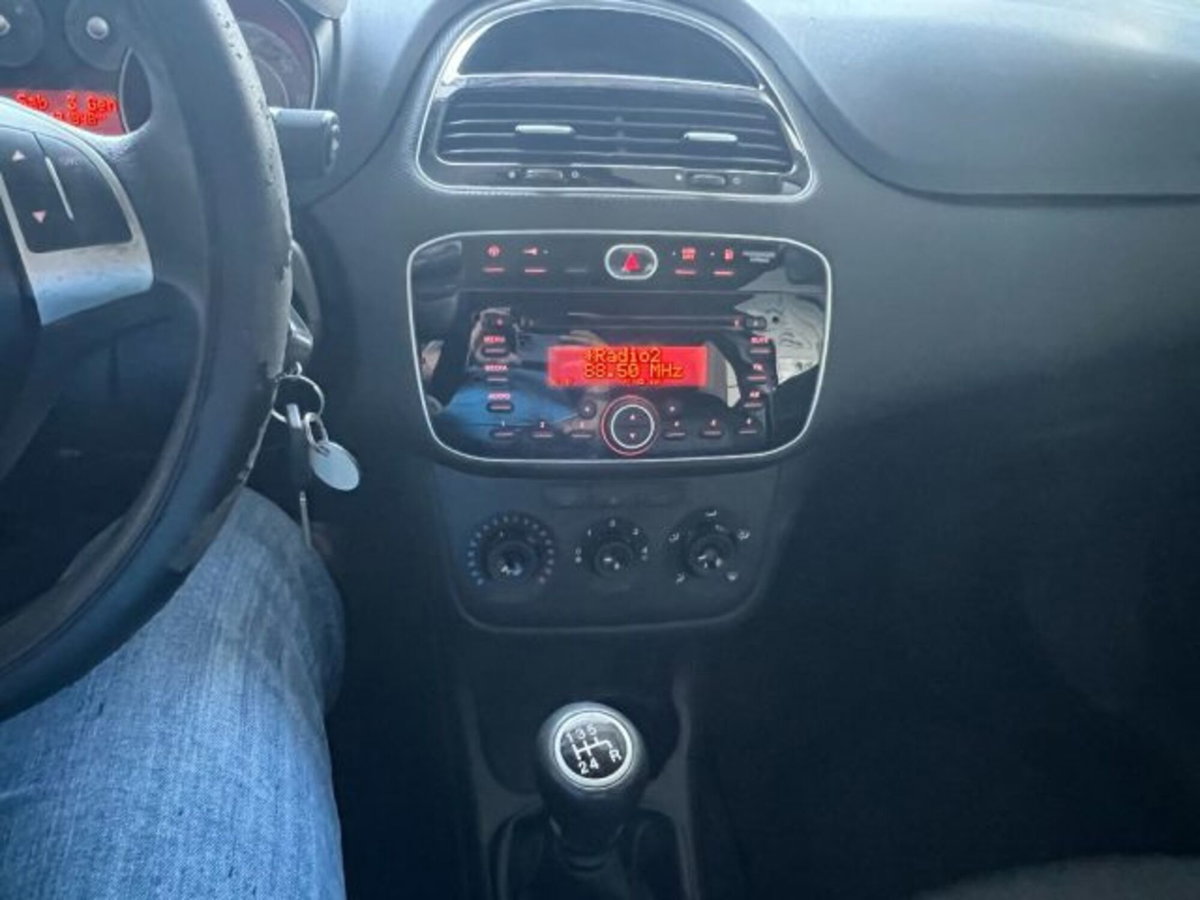 Fiat Punto 1.4 8V 5 porte Easypower Easy (20)