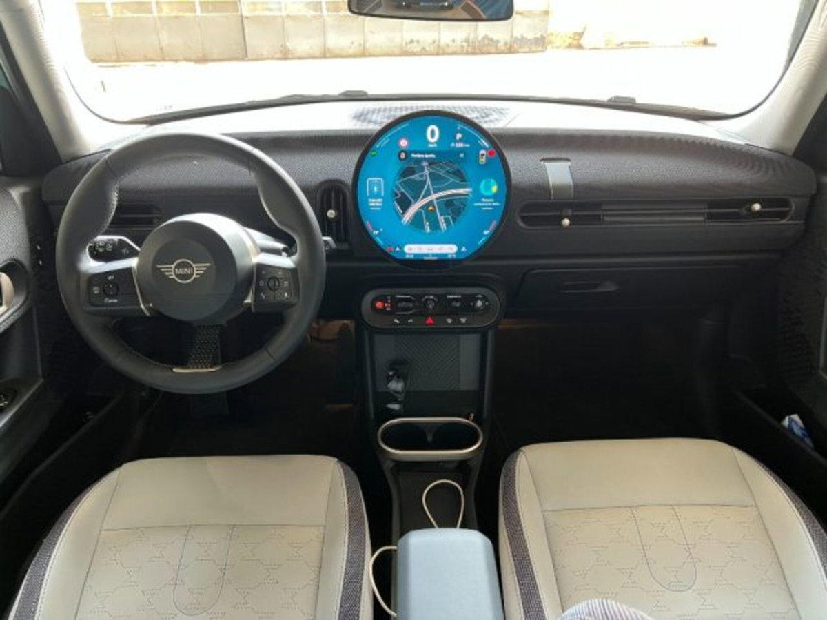 MINI Mini 5p 1.5 C Classic auto (10)