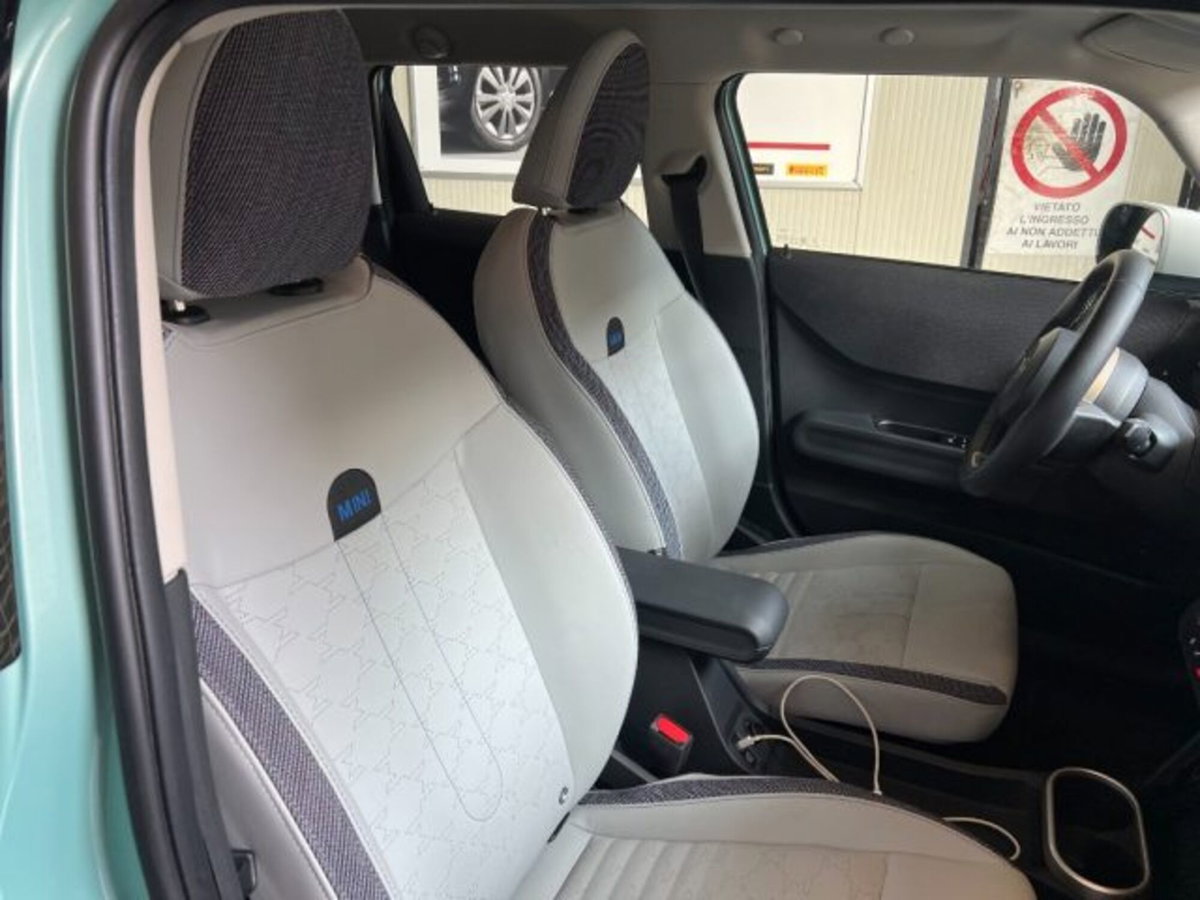 MINI Mini 5p 1.5 C Classic auto (15)