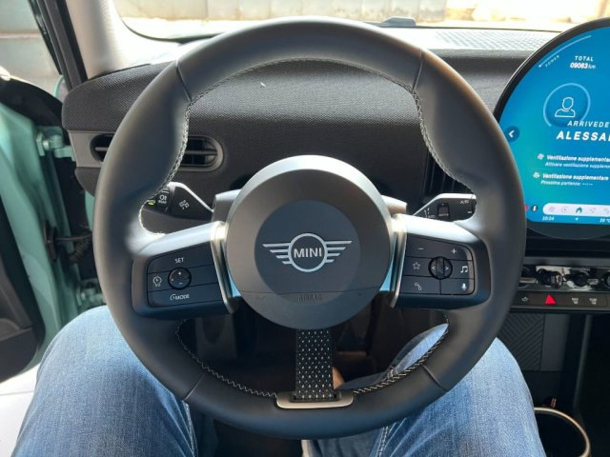 MINI Mini 5p 1.5 C Classic auto (17)