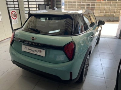 MINI Mini 5p 1.5 C Classic auto (4)