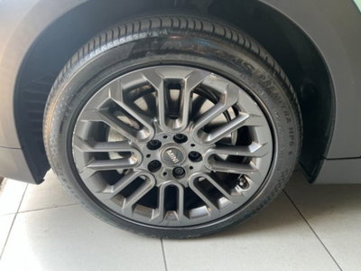 MINI Mini 5p 1.5 C Classic auto (7)