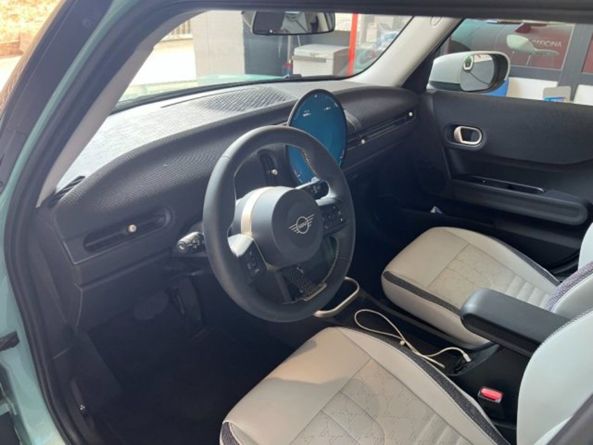 MINI Mini 5p 1.5 C Classic auto (8)