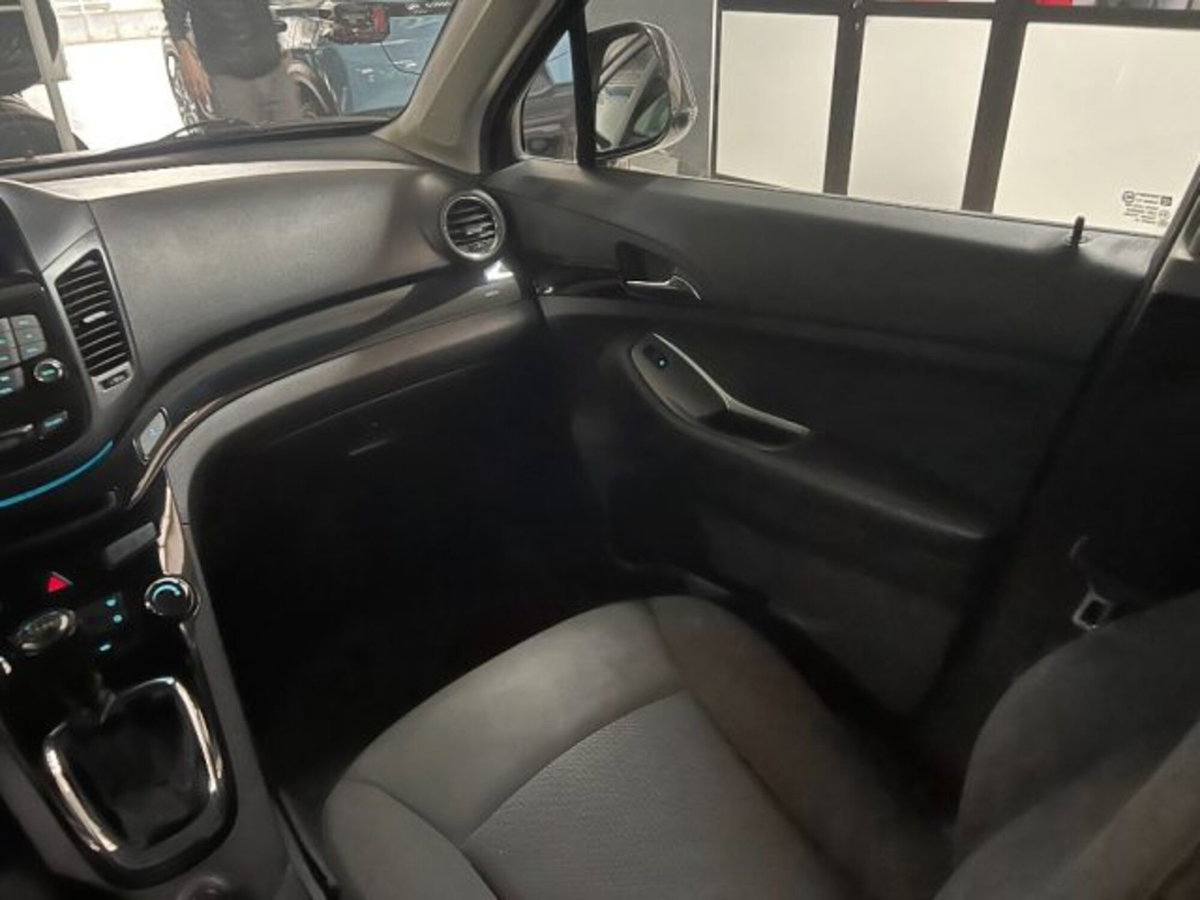 Chevrolet Orlando Orlando 2.0 Diesel 163CV aut. LTZ (12)