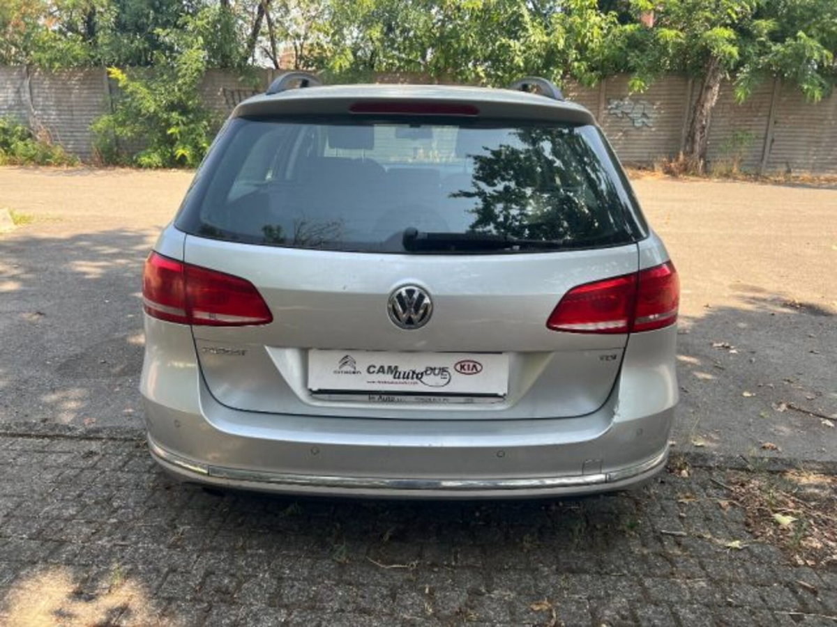 Volkswagen Passat Variant 1.6 TDI DPF Var Comf. BM Tech. (3)