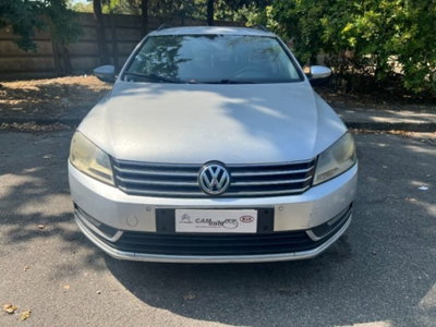 Volkswagen Passat Variant 1.6 TDI DPF Var Comf. BM Tech. (6)