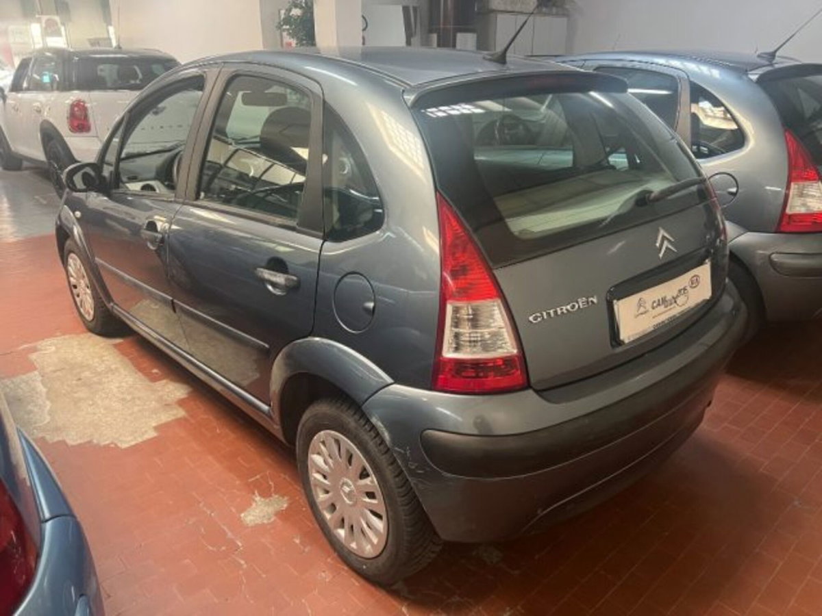 Citroen C3 1.4 HDi 70CV Elegance (2)