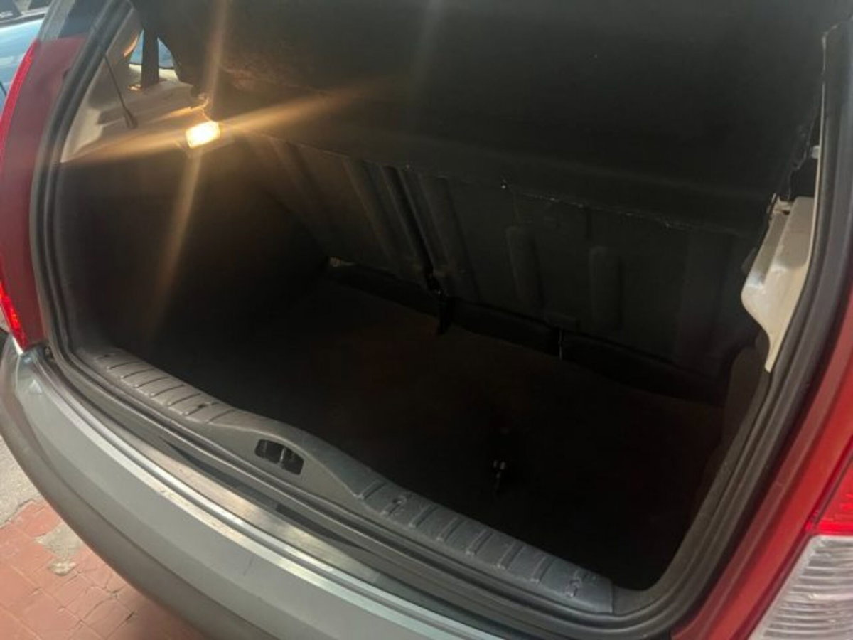 Citroen C3 1.4 HDi 70CV Elegance (4)