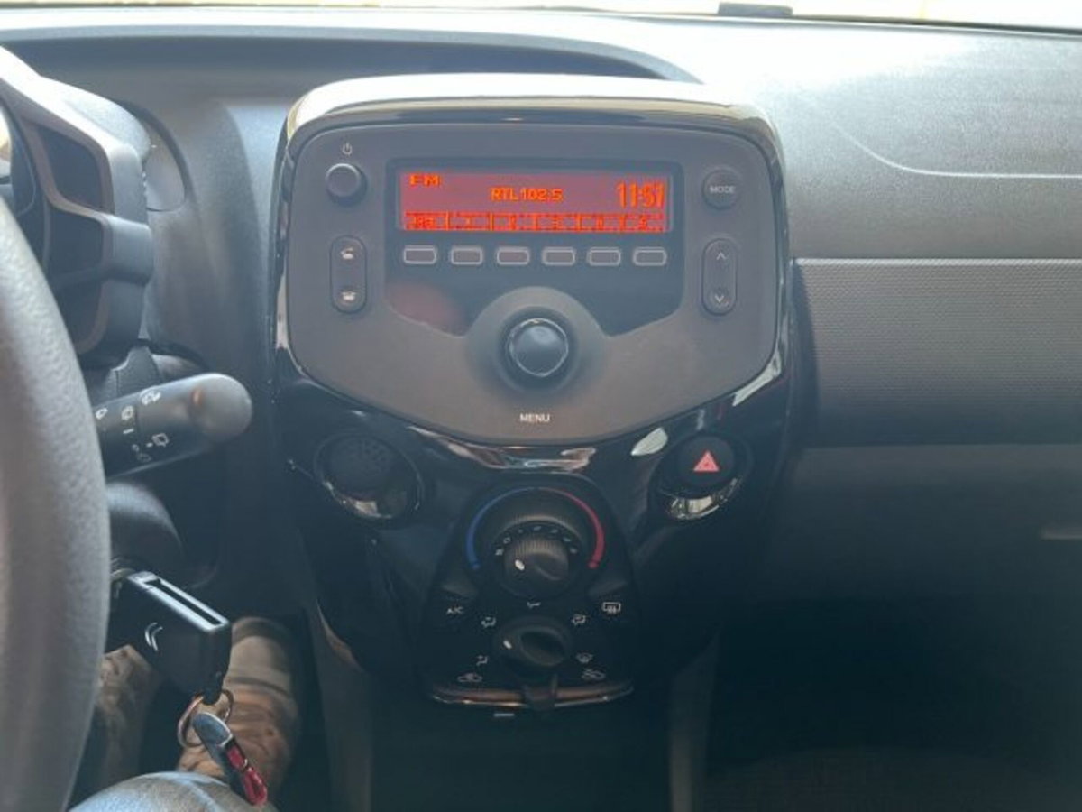Citroen C1 C1 VTi 72 5 porte Feel (19)
