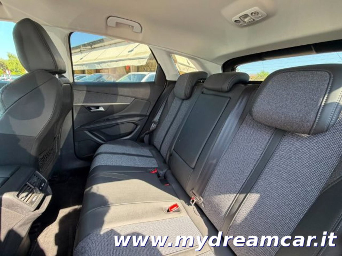 Peugeot 3008 PureTech Turbo 130 S&S EAT6 Allure (10)