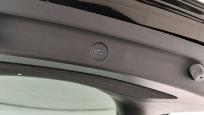 Tesla Model Y Standard Range rwd (16)