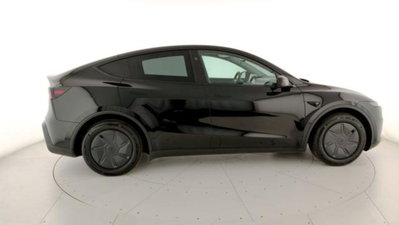 Tesla Model Y Standard Range rwd (4)