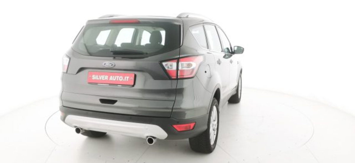 Ford Kuga 1.5 TDCI 120 CV S&S 2WD Titanium (17)