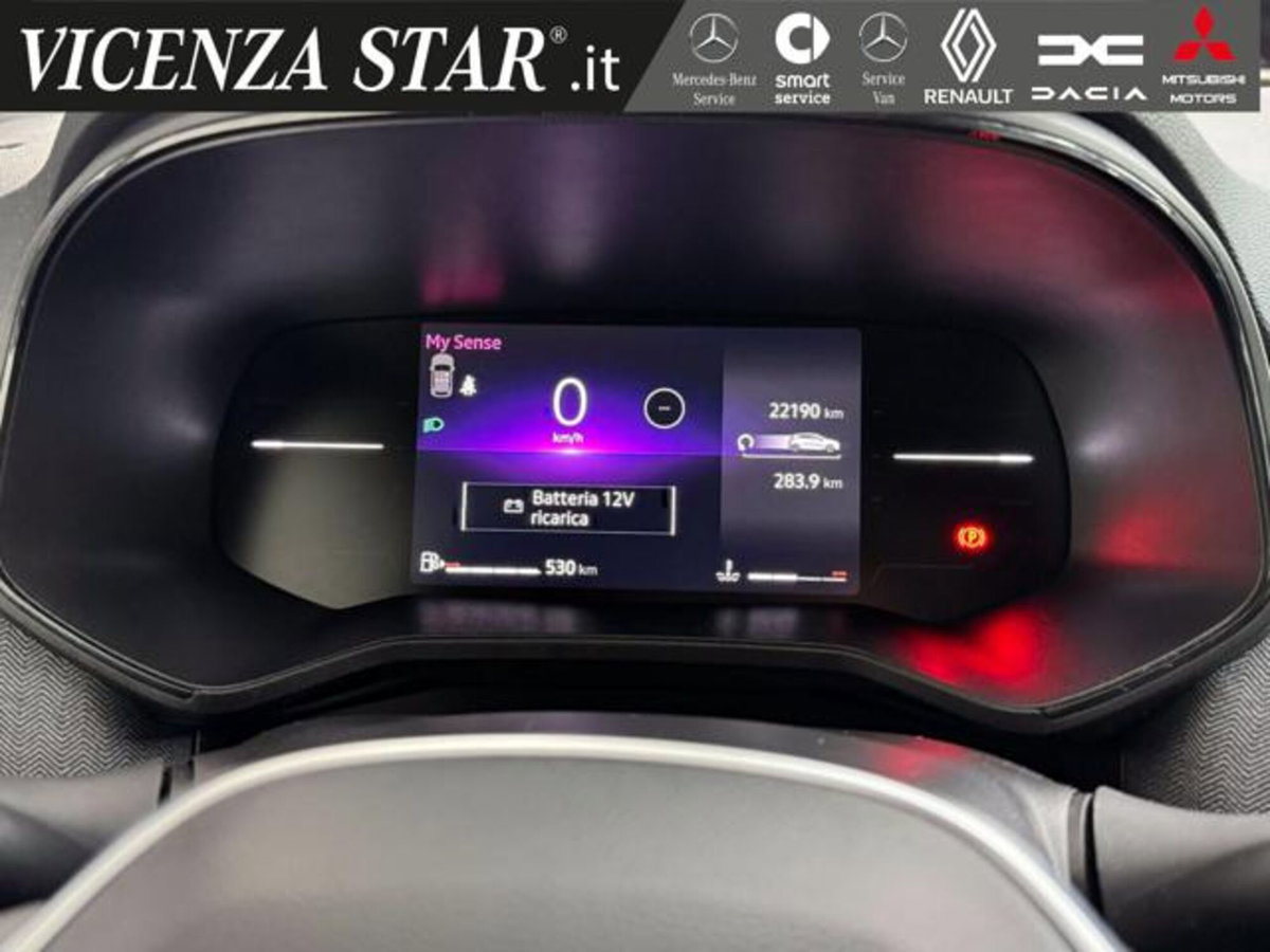 Renault Clio 1.0 tce Techno 90cv (10)
