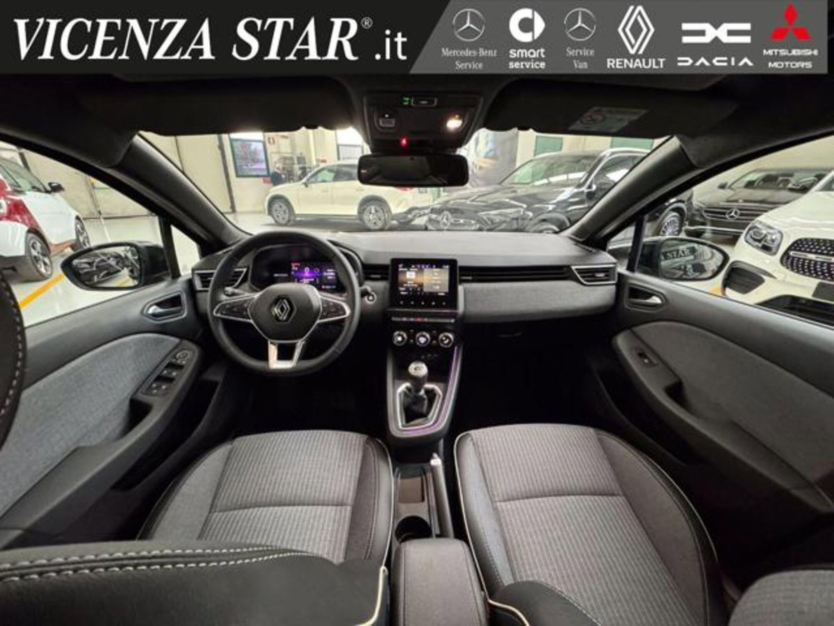 Renault Clio 1.0 tce Techno 90cv (7)