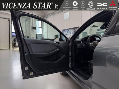 Renault Clio 1.0 tce Techno 90cv (17)