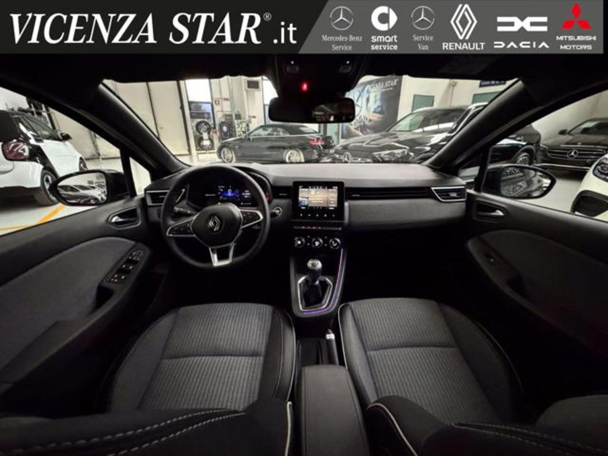Renault Clio 1.0 tce Techno 90cv (7)